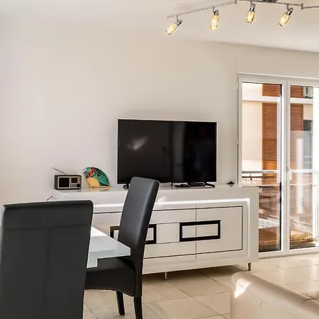 Apartman Krystal Palace A *