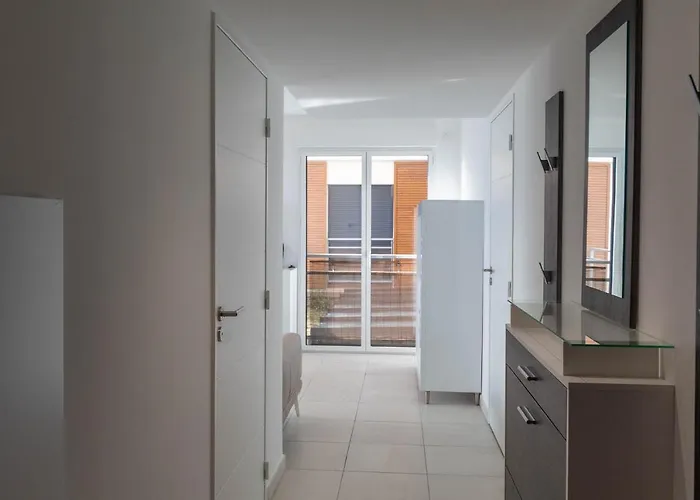 Krystal Palace A Apartment Beausoleil